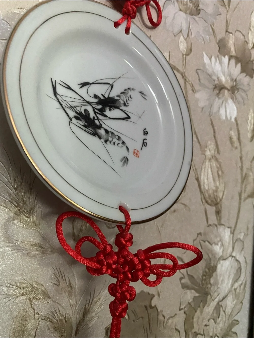 Vintage Chinese Red Tassel Porcelain Wall Hanging plate